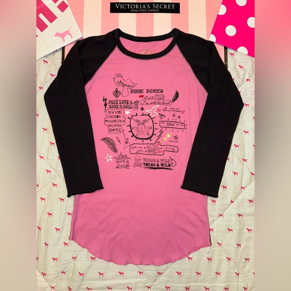 VS PINK VINTAGE Y2K 2006 ROCK & ROLL WORLD TOUR THERMAL HENLEY TEE SHIRT RARE M